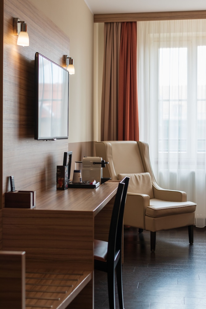 STAR INN HOTEL PREMIUM DRESDEN IM HAUS ALTMARKT, BY QUALITY(Formerly Star Inn Hotel Premium Dresden 32/38