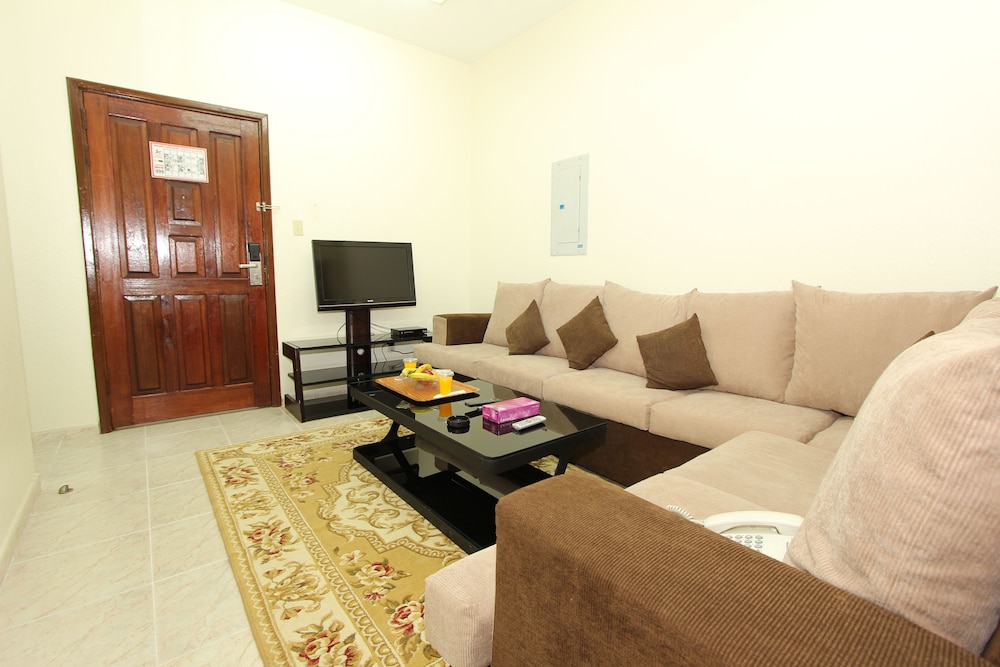 بنايه خليفه(Khalifa Tower Hotel Apartments) 60/69