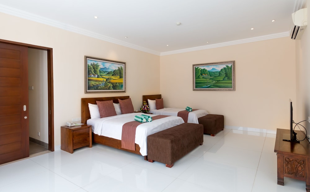 Peninsula Bay Resort 10/50