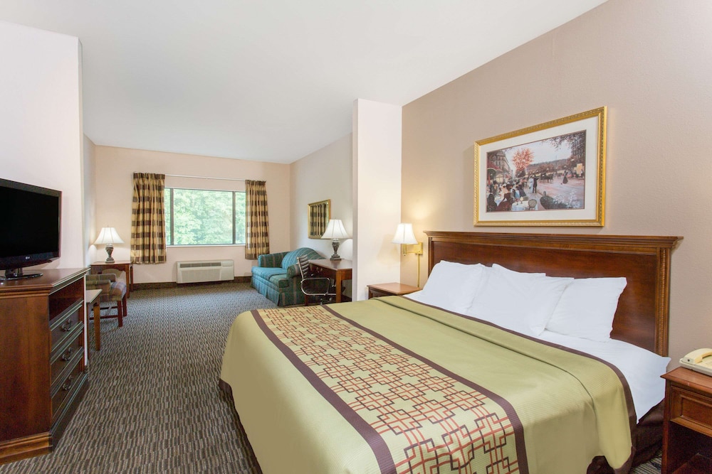 Days Inn by Wyndham Lexington 10/26
