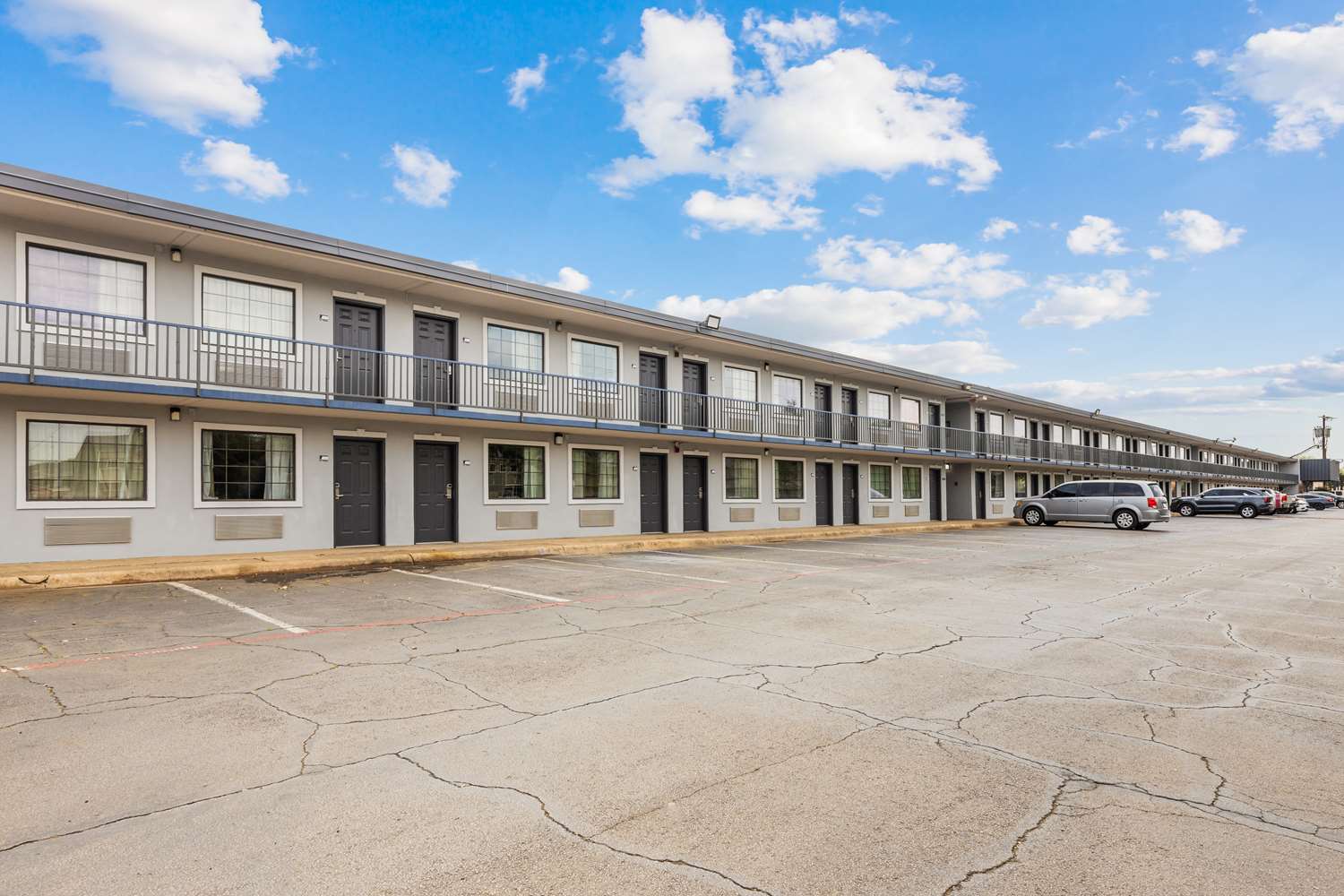 Americas Best Value Inn Ft. Worth Hurst 2/37
