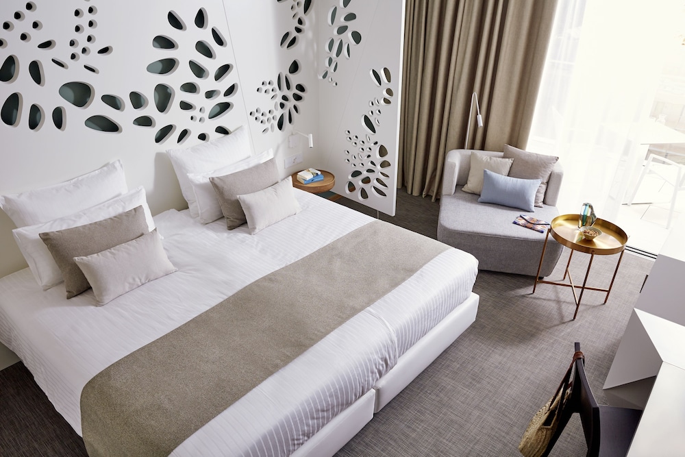 Tower, Superior, Double Bed, Partial Sea View