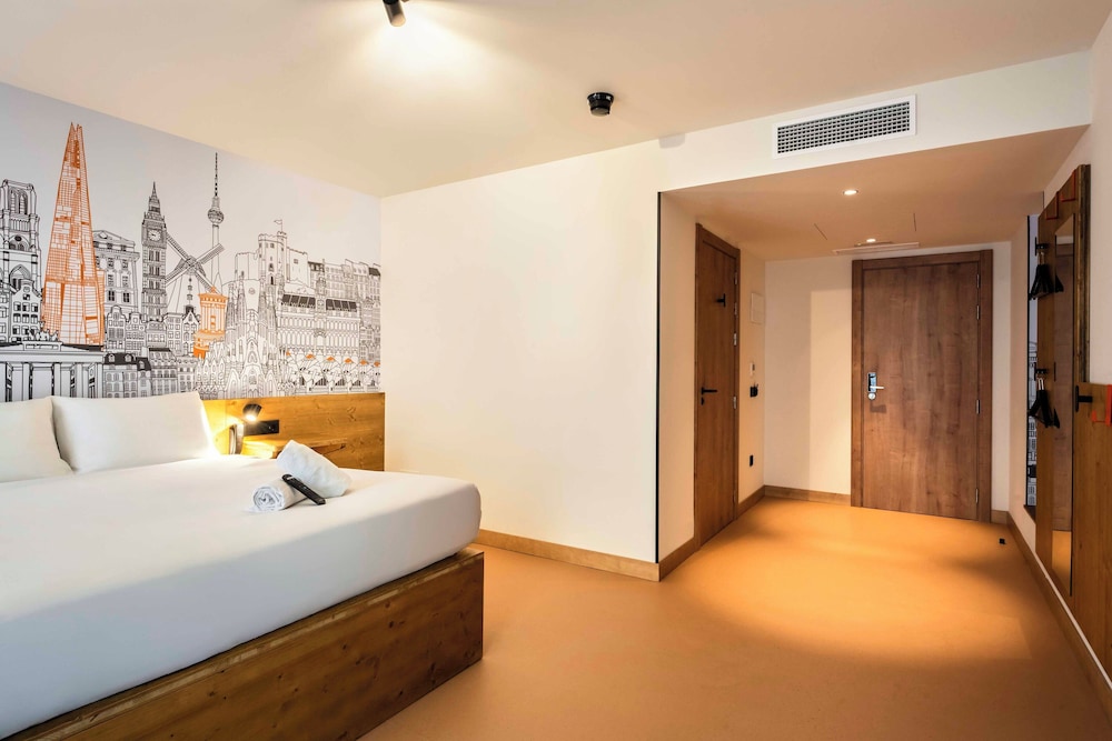 easyHotel Barcelona La Sagrera 25/47