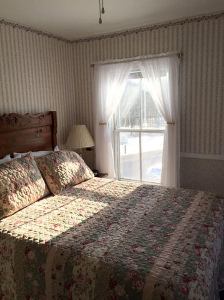 Echo Lake Inn 22/71