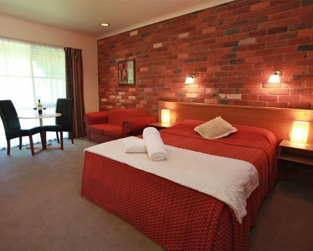 Garden, Queen Bed