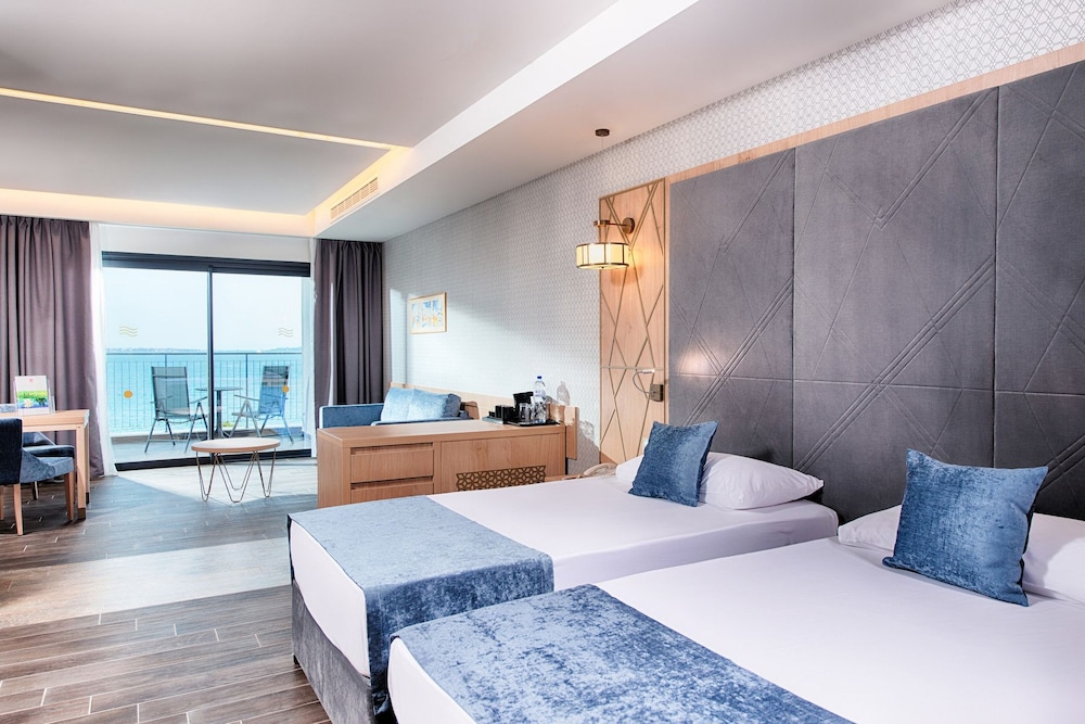 Secrets Sunny Beach Resort & Spa - Adults Only 13/29