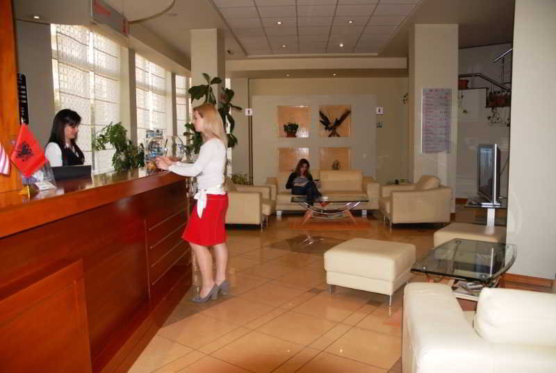 Arvi Hotel 13/17