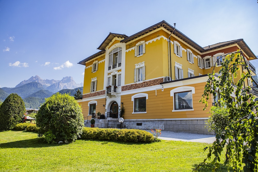 Villa Imperina 1/52