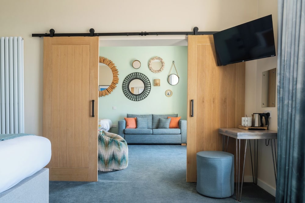 The Craig-Y-Don Hotel 4/50