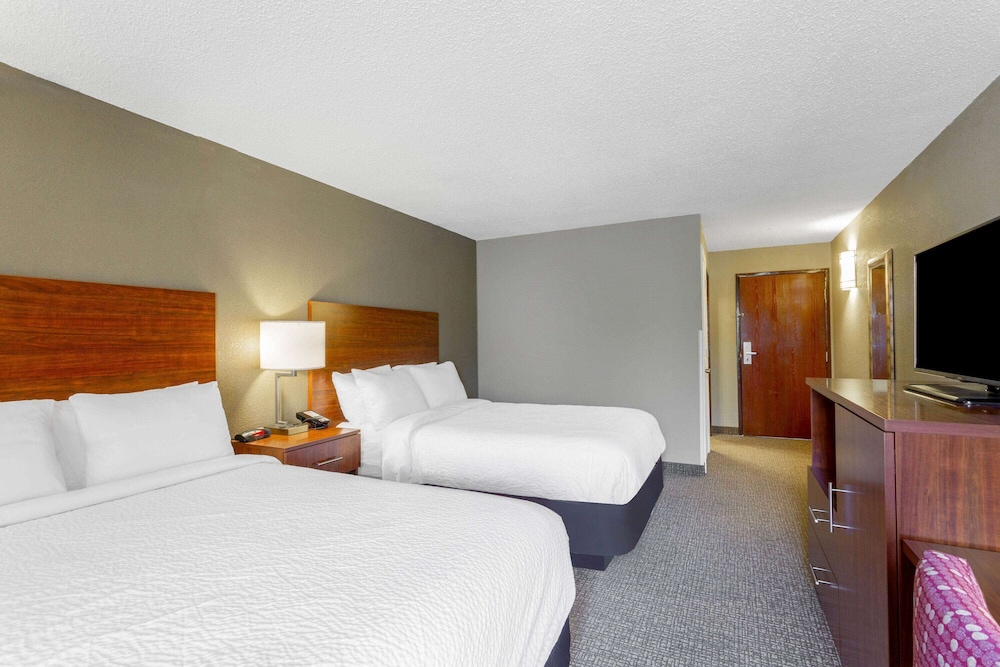 Days Inn by Wyndham Blairsville 24/49