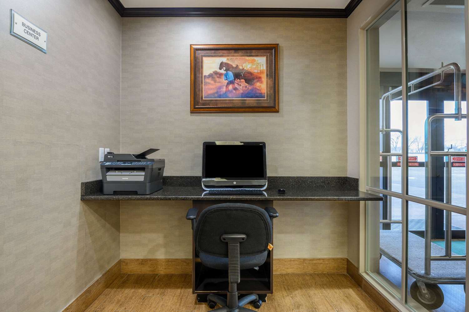 La Quinta Inn & Suites by Wyndham Glendive 47/56