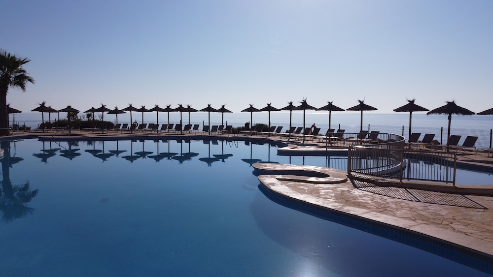 Alua Suites Las Rocas 10/82