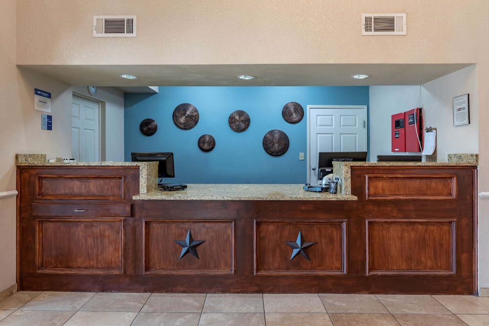 Best Western Palo Duro Canyon Inn & Suites 8/36