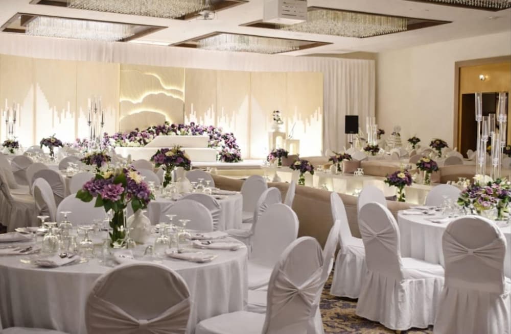 Golden Tulip Bahrain 62/78