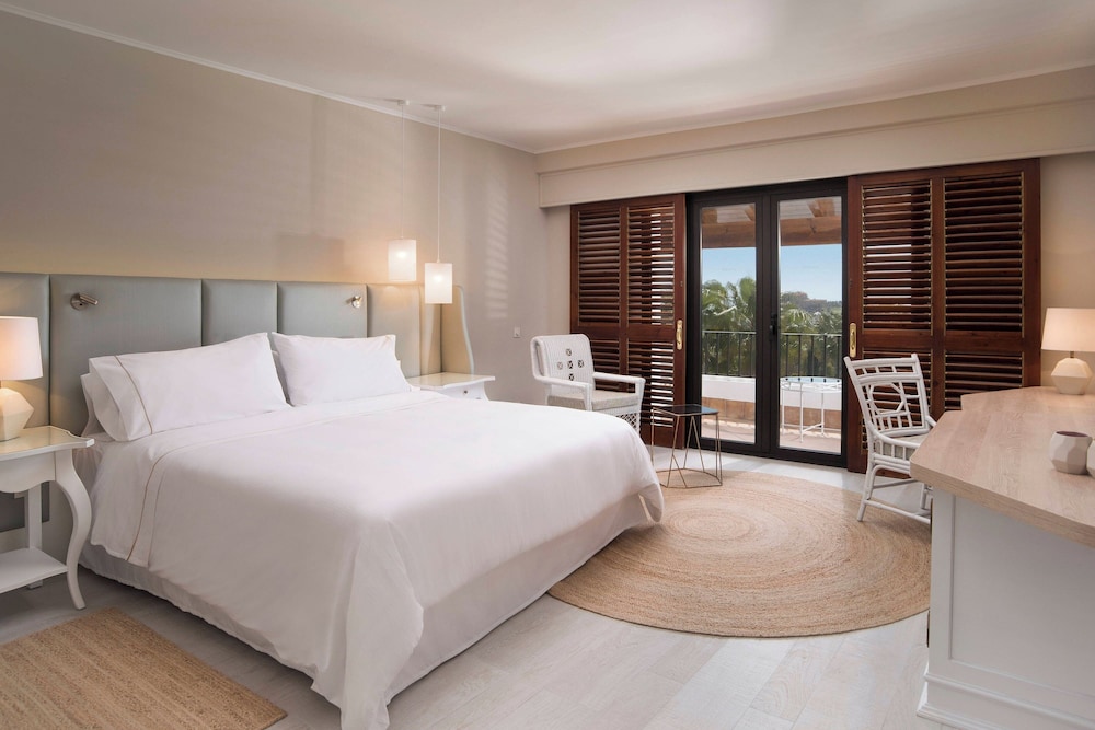 CLASSIC, TWIN BEDS, TERRACE