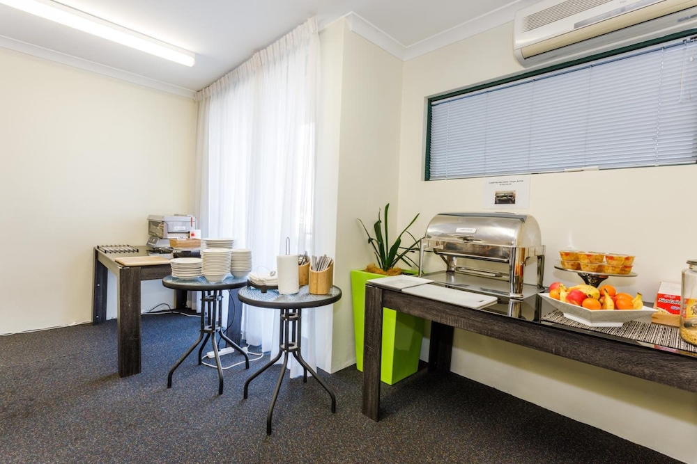 Perth Ascot Central Apartment Hotel 47/68