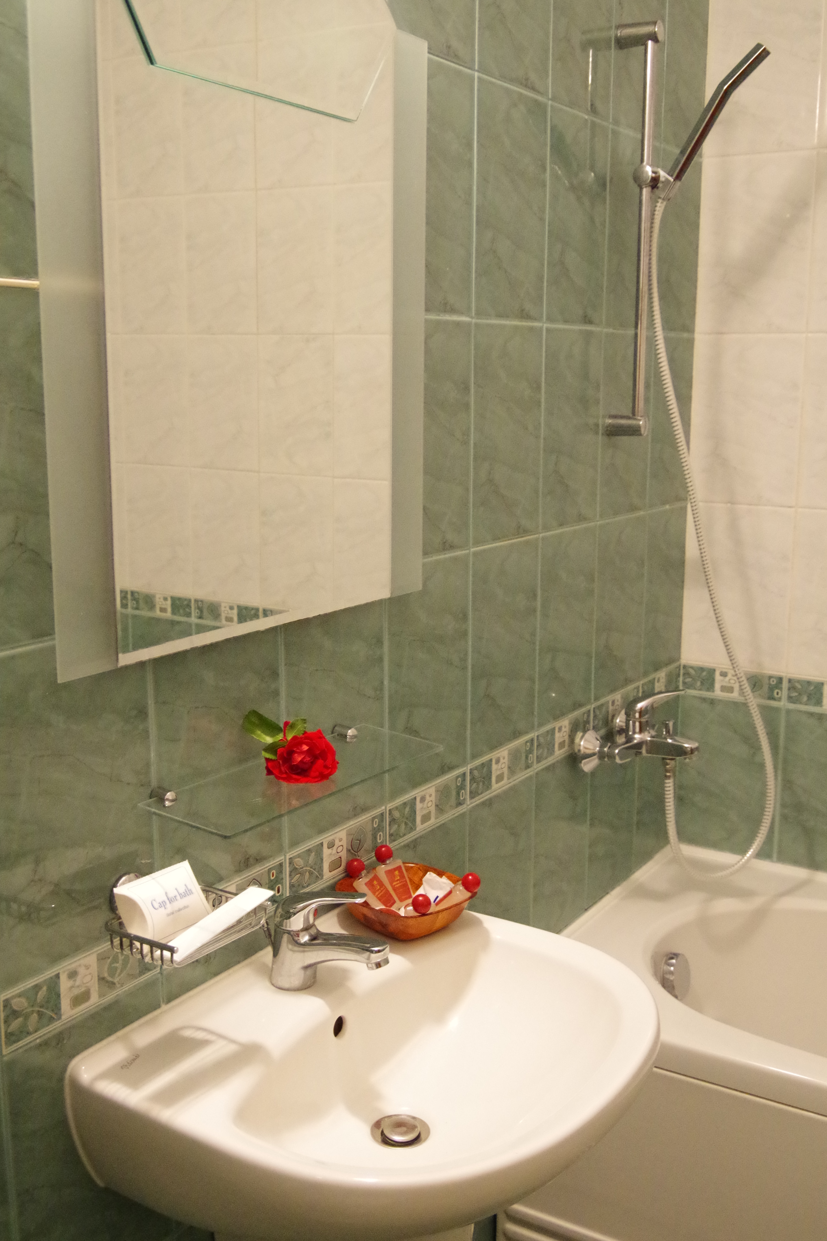 2 BEDROOMS, APARTMENT