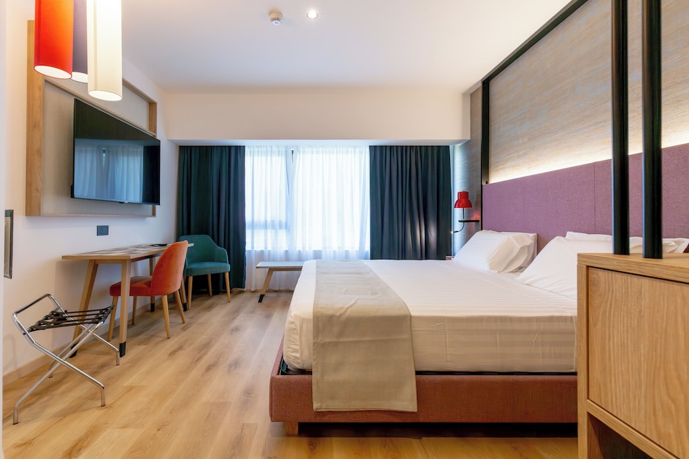 Hotel Poseidon 26/73
