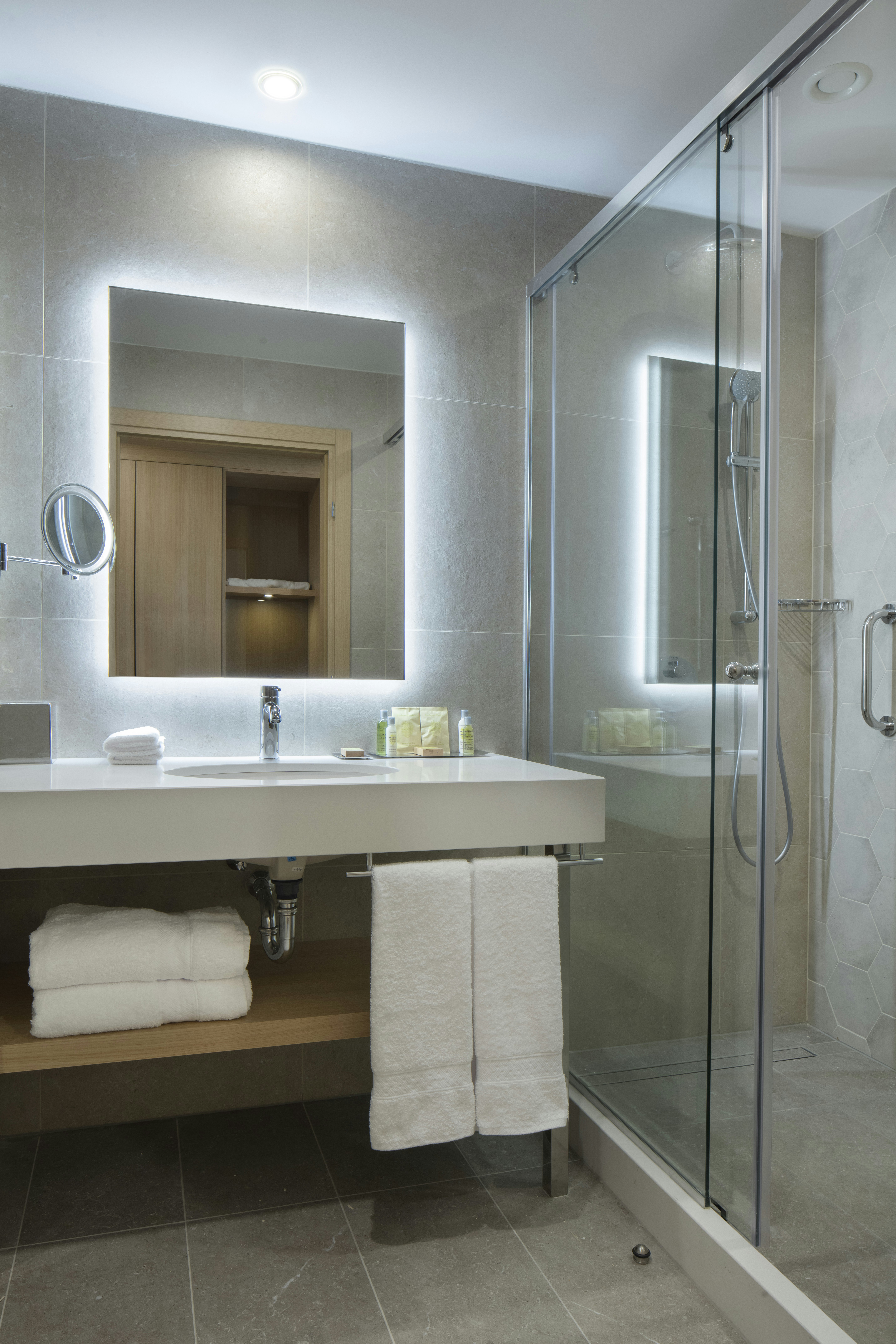 غرفة بسرير كينج، DoubleTree by Hilton Plovdiv Center 3/10
