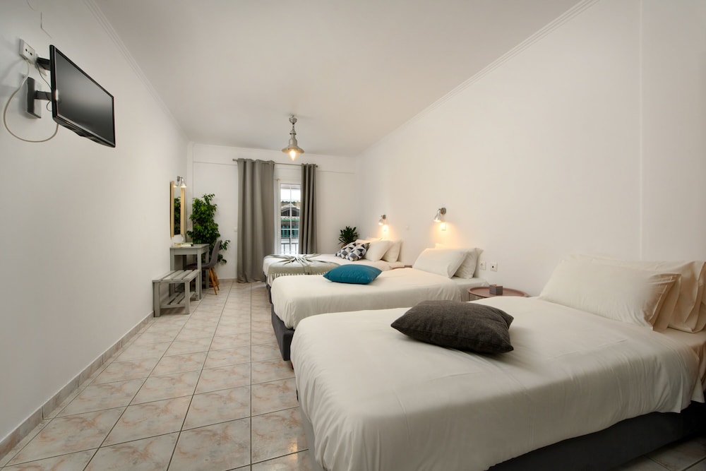 Aquarius Beach Aparthotel 39/69