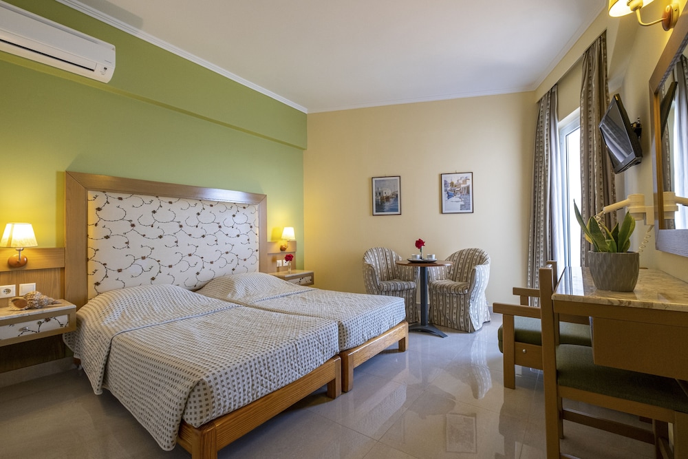 Dolphin Hotel 14/56