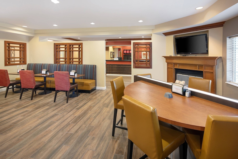Towneplace Suites By Marriott Bentonville Rogers 37/44