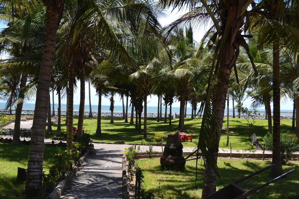 Oceanic Bay Hotel and Resort 34/43