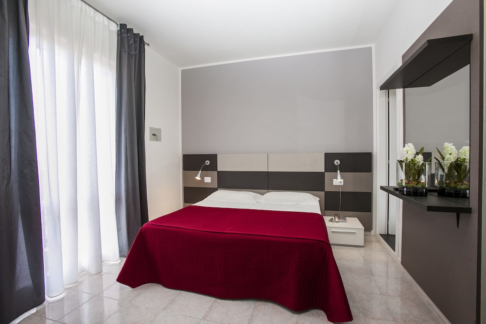 Beach, Comfort, Double Bed, Sun Lounge Access