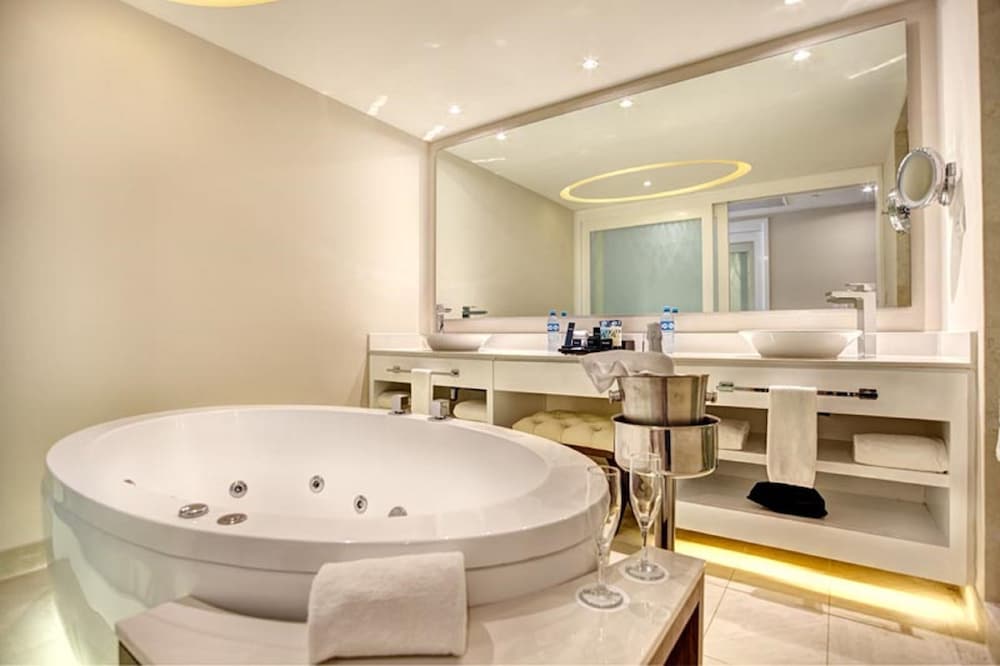 Hideaway at Royalton Negril, An Autograph Collection All-Inclusive Resort - Adults Only 58/72