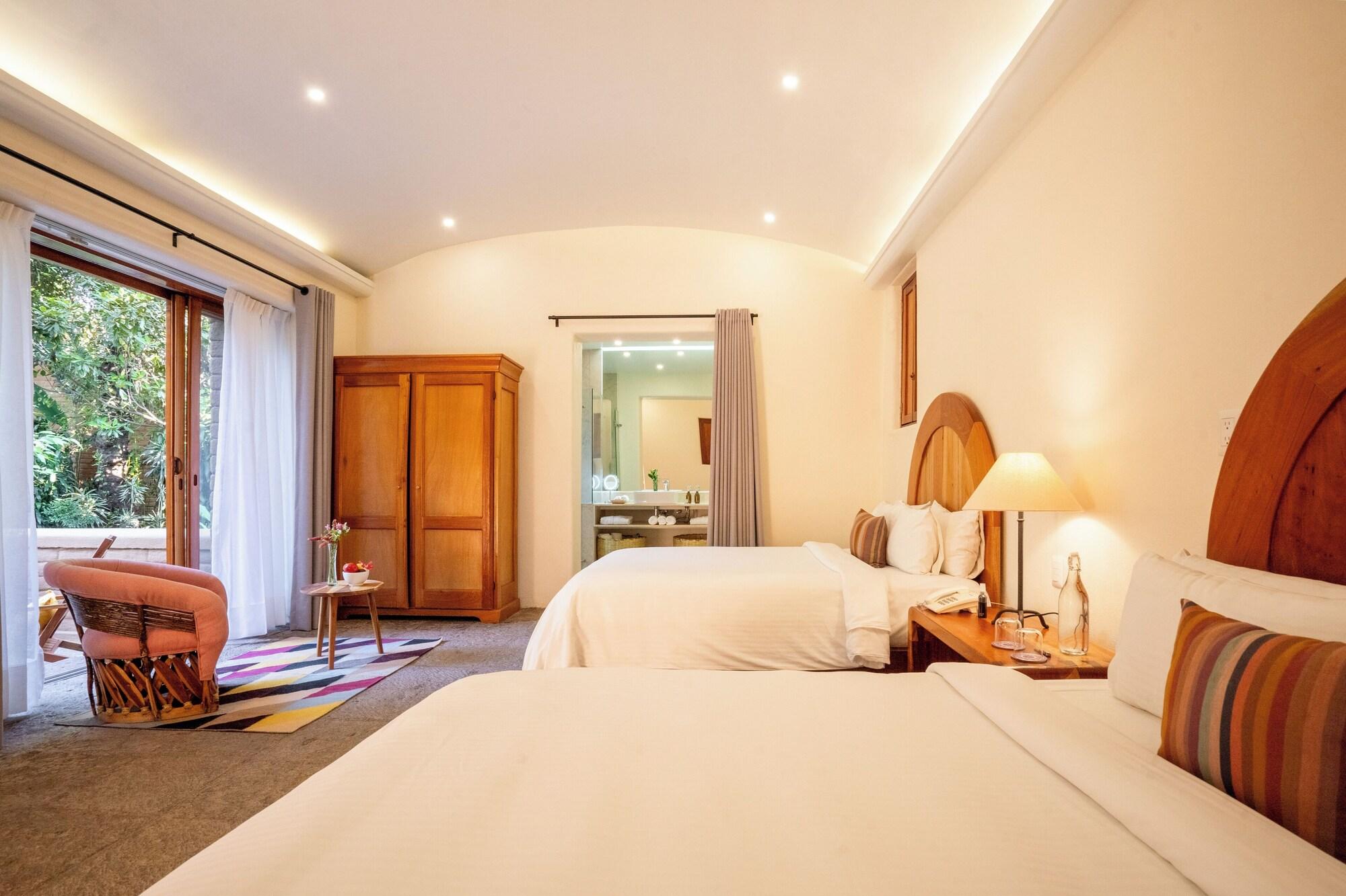 Deluxe, Double Bed