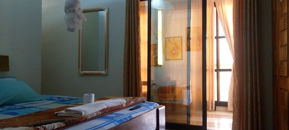 Residence Les Calanques 12/23