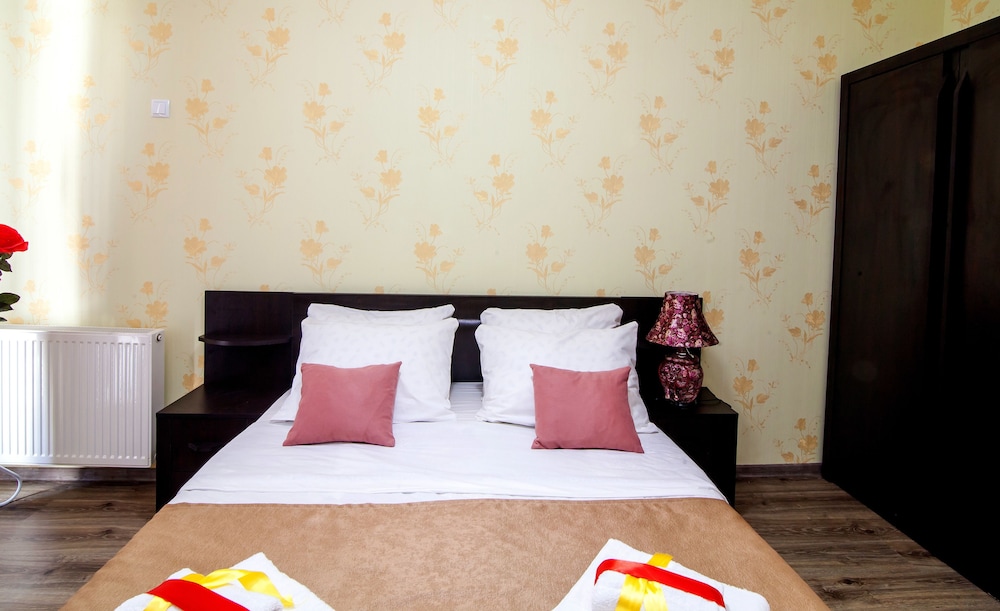 Hotel Ellegance 12/65