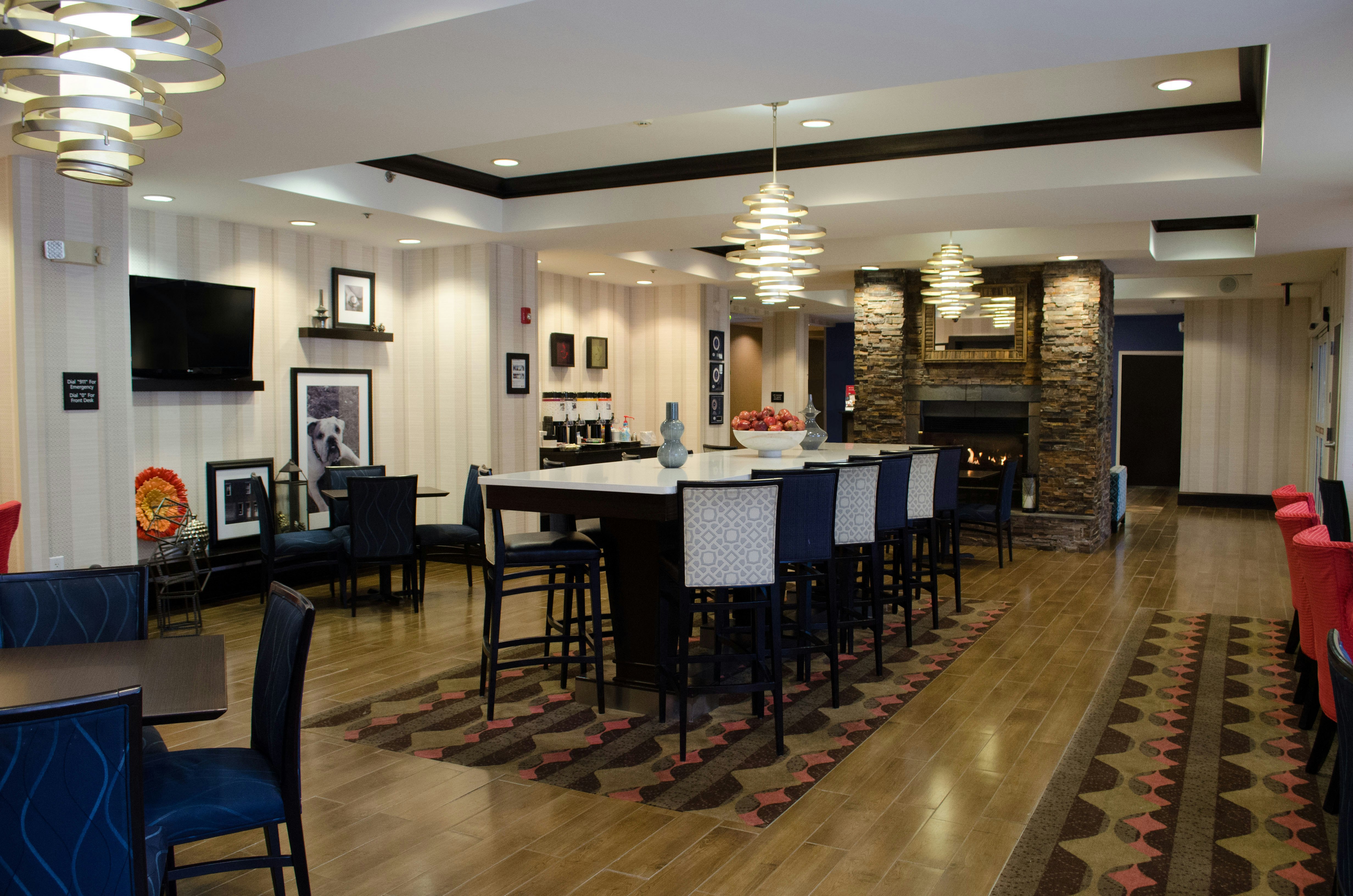 Hampton Inn Thomson 41/59
