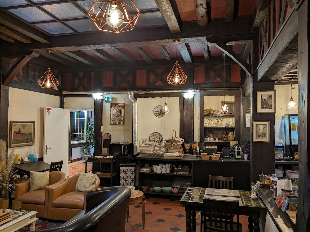 Morand Hotel 29/50