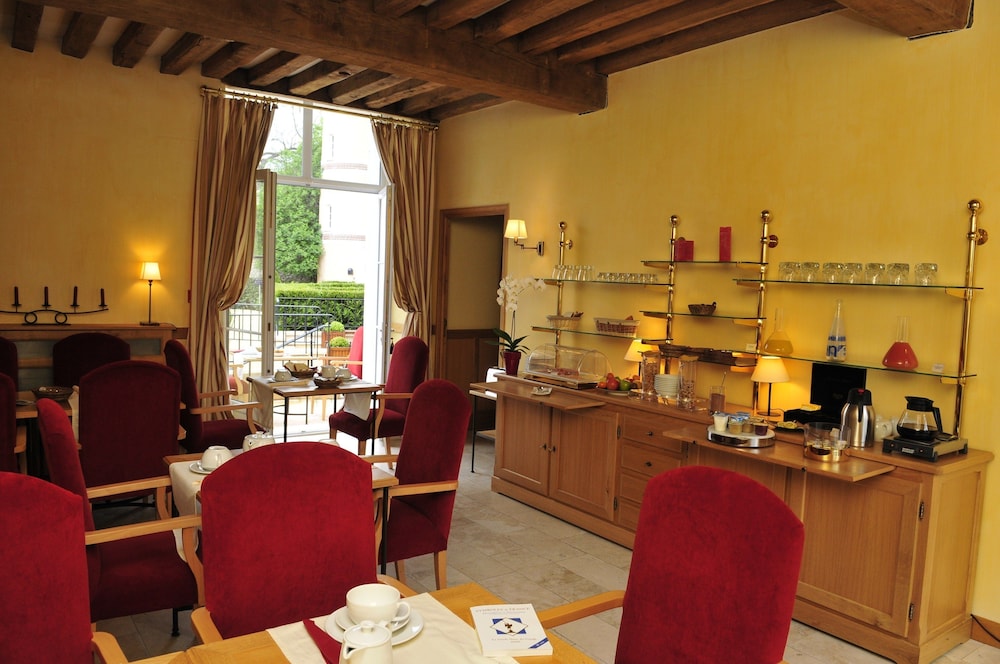 Hotel Saint Laurent 34/49