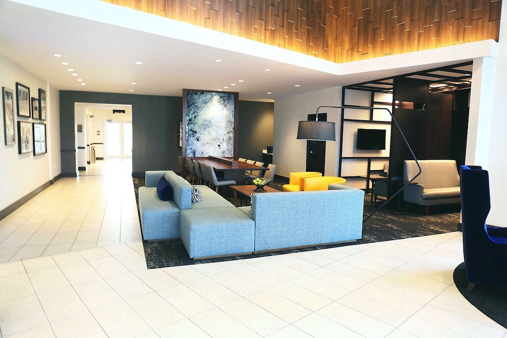 Hyatt Place Austin Airport 6/66