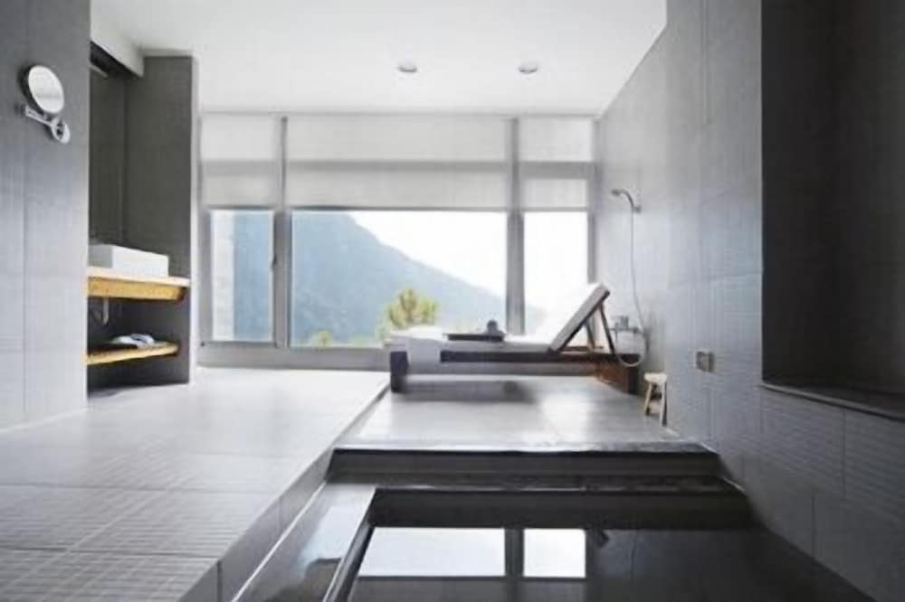 Cedarwood Villa 22/46