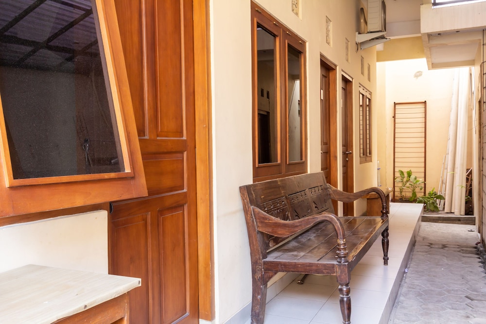 OYO 1150 Omah Ladrang 14/18