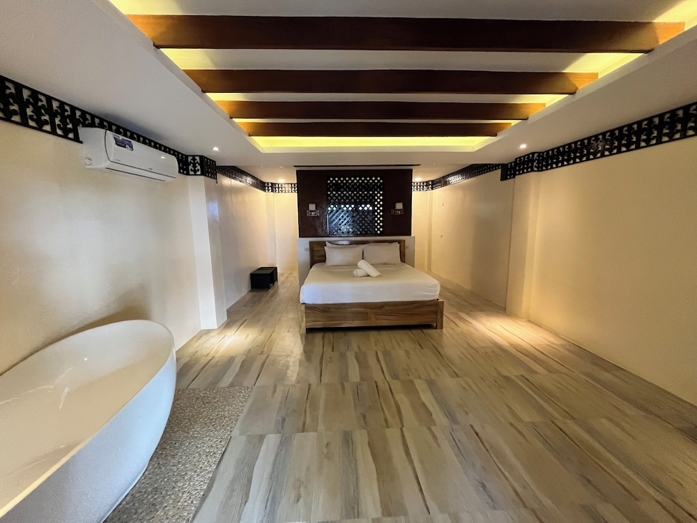 Ananyana Beach Resort 50/70