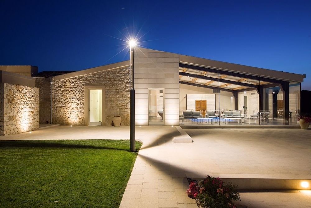 Stacci Rural Resort 55/67