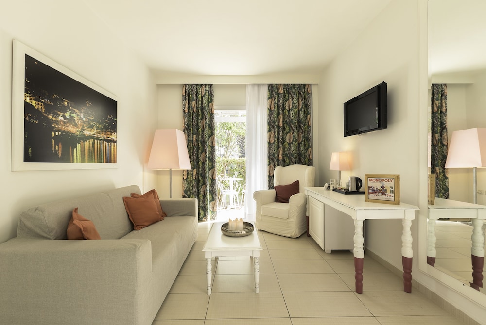Mandraki Village Boutique Hotel 28/50