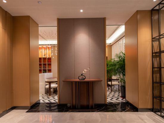 Magnolia Hotel (Wudi Ancient City Store) 36/43