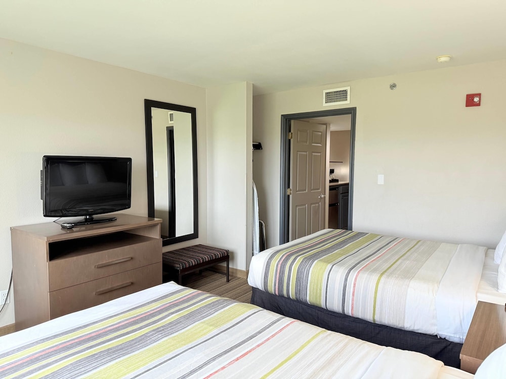 Country Inn & Suites by Radisson Harlingen, TX 19/67