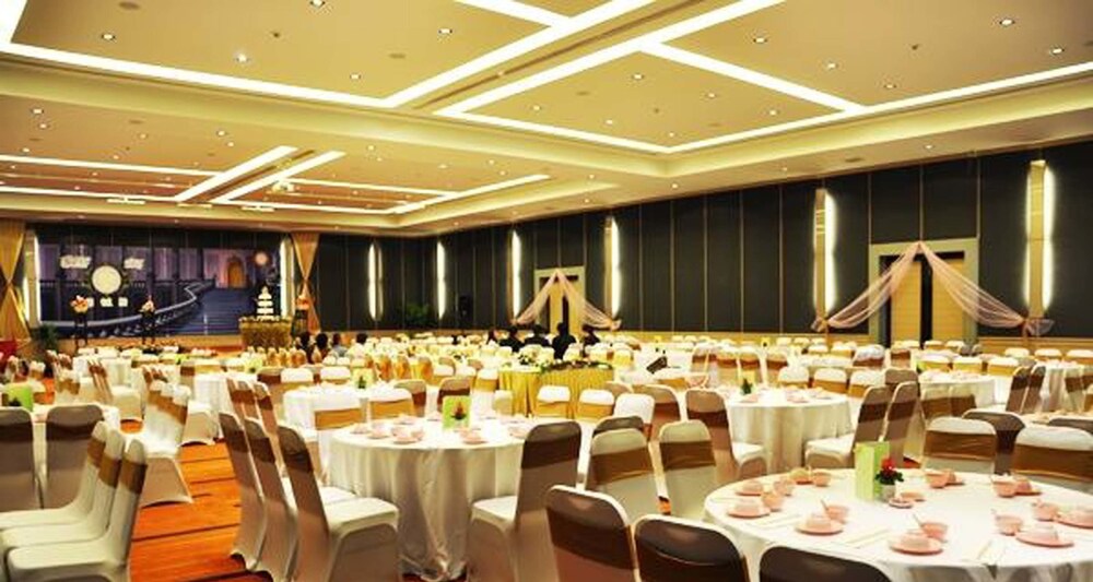 Greenery Resort 35/50