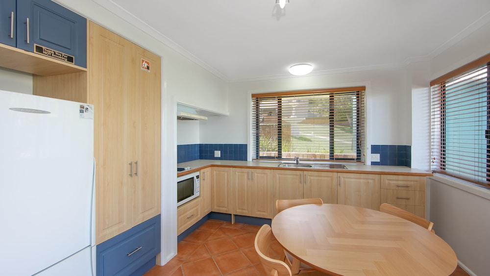 CLUB YAMBA LUXURY HOLIDAY VILLAS 23/64