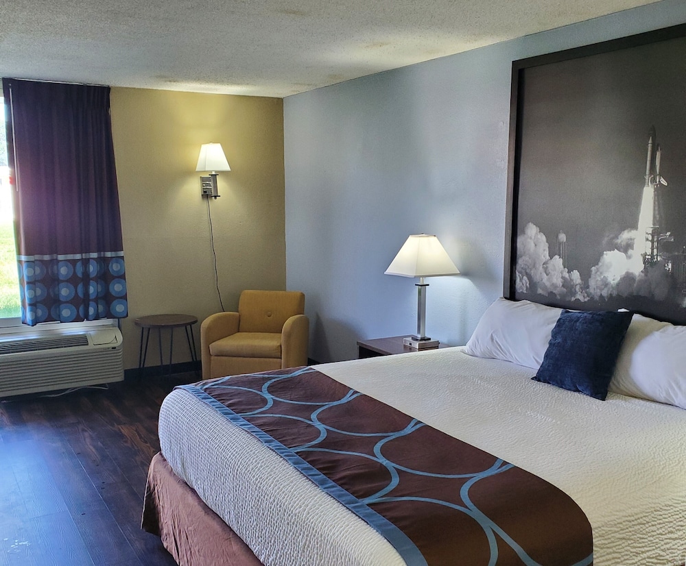 Super 8 by Wyndham Ocala I-75 17/56