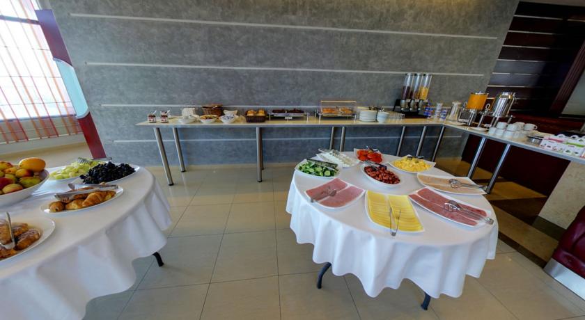 Saranda International Hotel 13/21