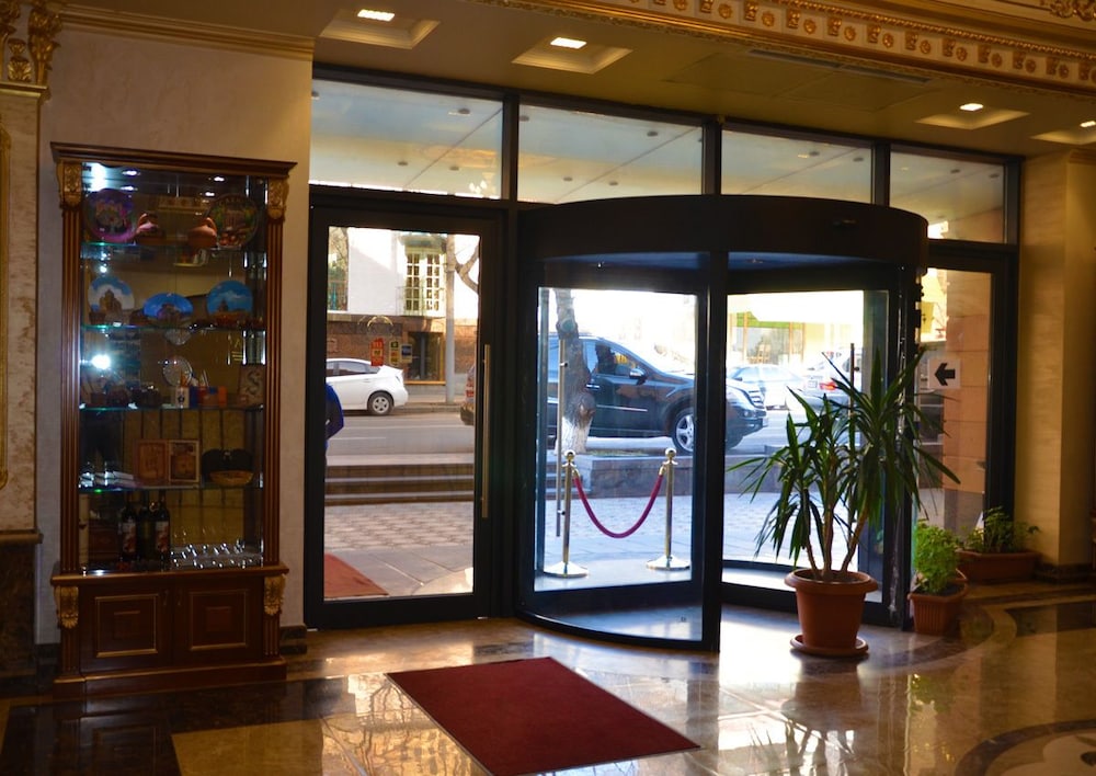 Royal Plaza by Stellar Hotels, Yerevan 11/50
