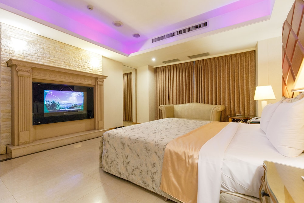SLV Hotel 16/50