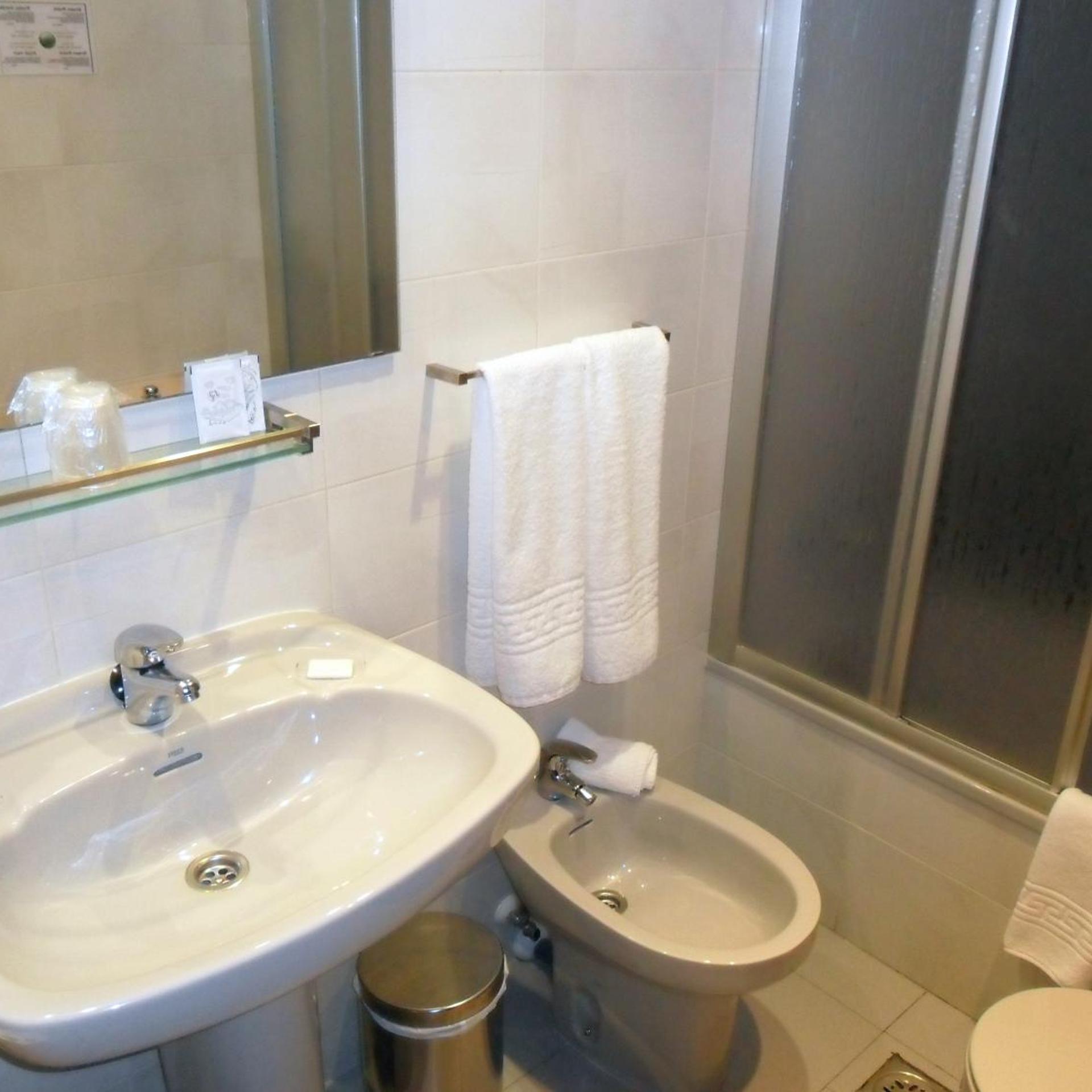Delicias Hotel 64/67